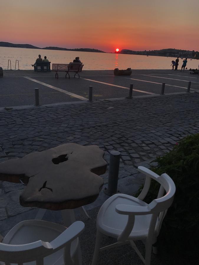 Ayshe Hotel Foça Exterior foto